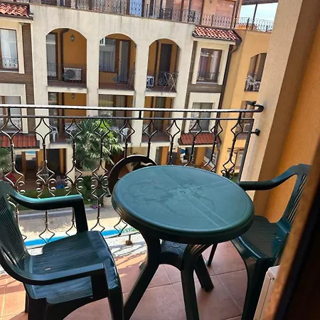 студио марина вил Apartment