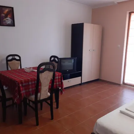 Apartman студио марина вил Szveti Vlasz