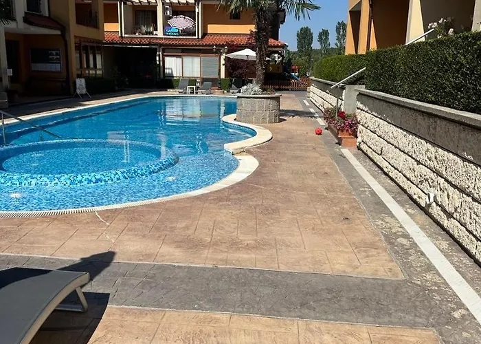 студио марина вил Apartman